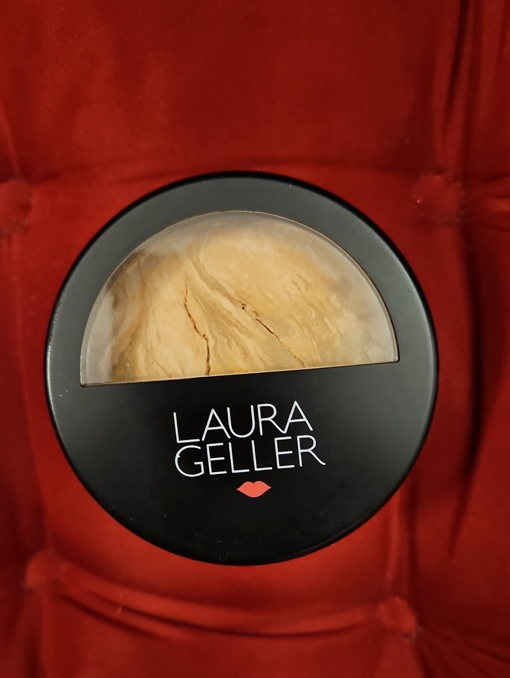 Laura Geller Baked Balance Glow Illuminating Foundation FAIR #4025